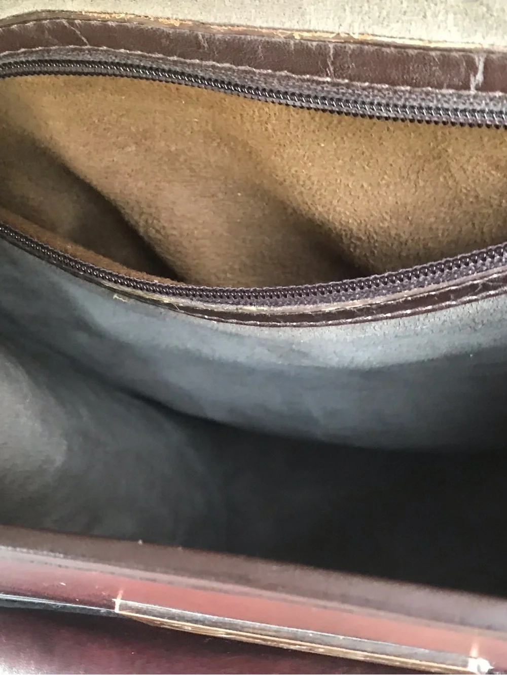 Stefano classic old-school leather backpack (medium)